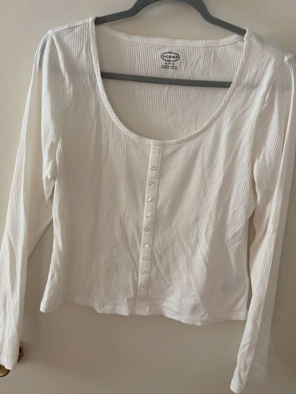 Scoop White Ribbed Long-Sleeve Button-Front Tee